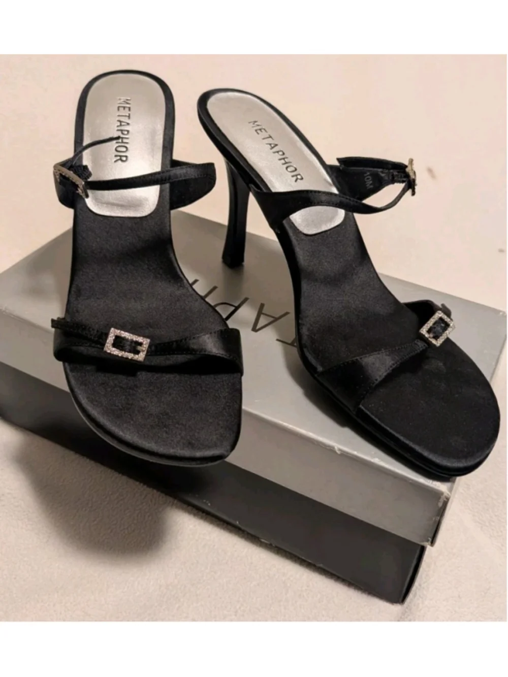Metaphor Julianna Back Satin Strappy Shoes Size 10 N42
